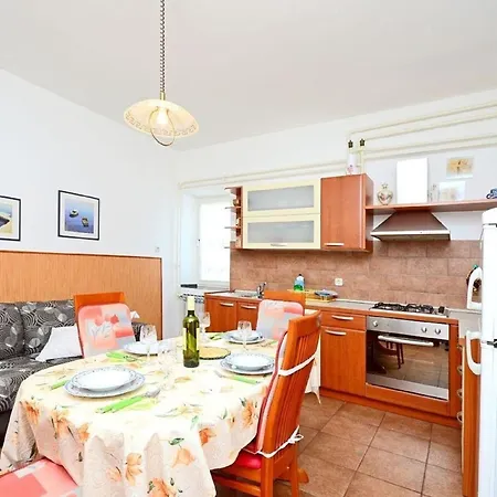 Fuer 3 Personen Ca 52 Qm In Premantura, Istrien Istrische Riviera Appartement