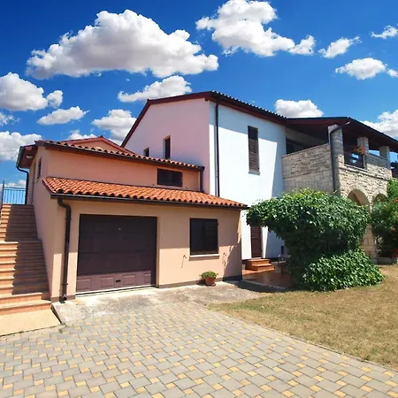Fuer 3 Personen Ca 52 Qm In Premantura, Istrien Istrische Riviera Appartement *
